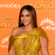 Image for article titled Spread Love, It's The Birthday Way! Beyoncé Donates $1 Million to Small, Black-Owned Businesses